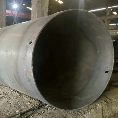 选择鄂州钢护筒的材质时，主要考虑哪些因素